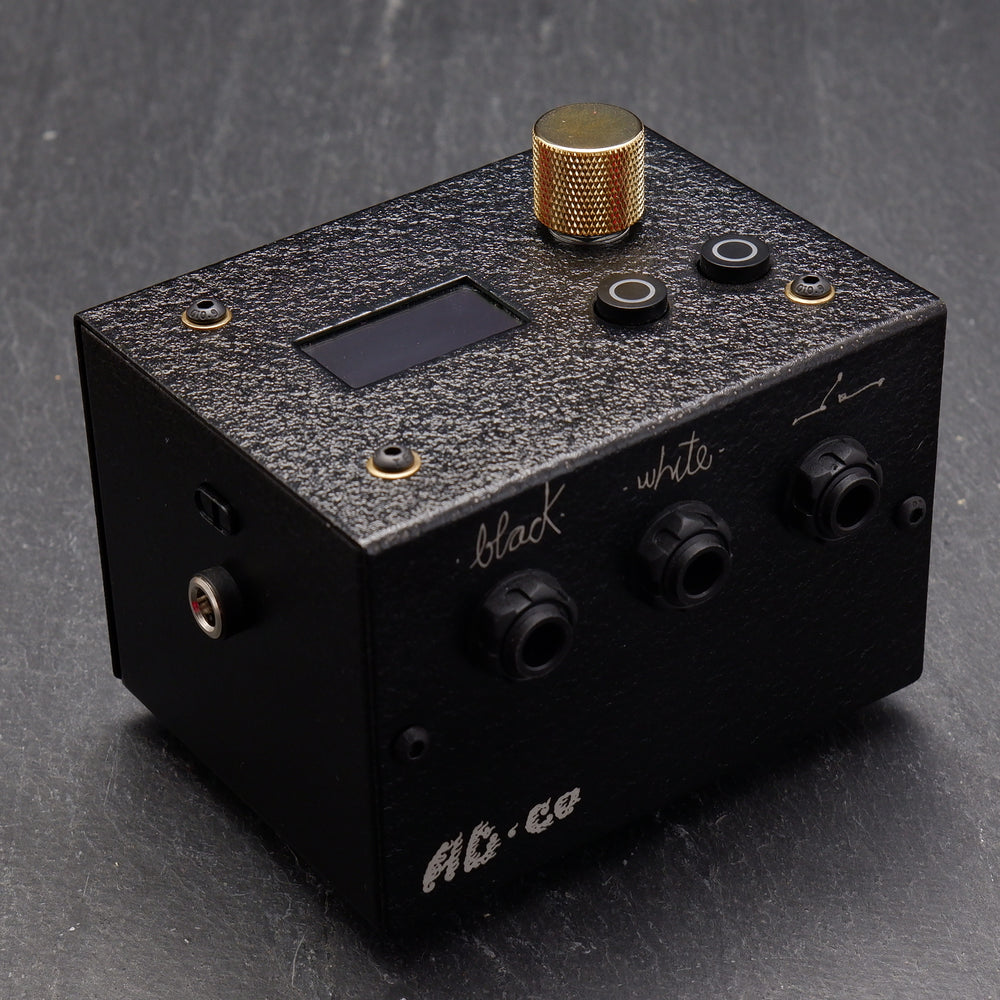 OM CHAPTER 3 Li-Ion Battery Powered - with gesture sensor+TRAVEL CASE