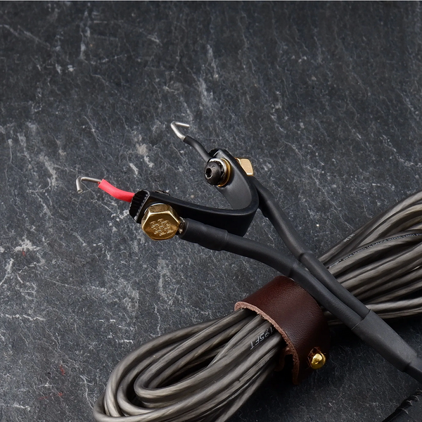 Hard Craft Company Clipcord CC Gray Endless Knot Gold