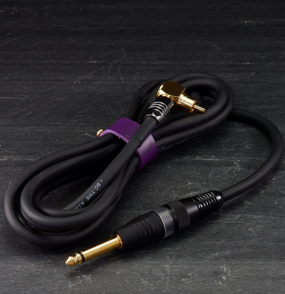 Heavy duty rca cable angled