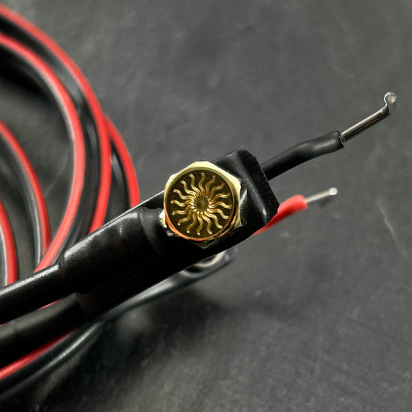 Clip cord close up